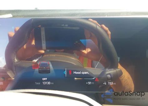 2025 BMW Ix xDrive50 из США, поврежденный, VIN WB523CF00SCS07882